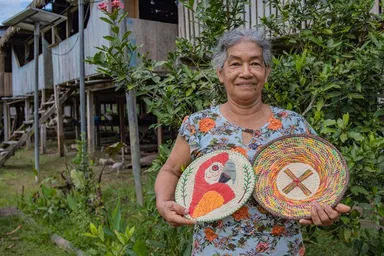 Artisan from the local community